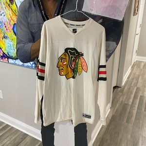Chicago Blackhawks Men’s XL long sleeve tee